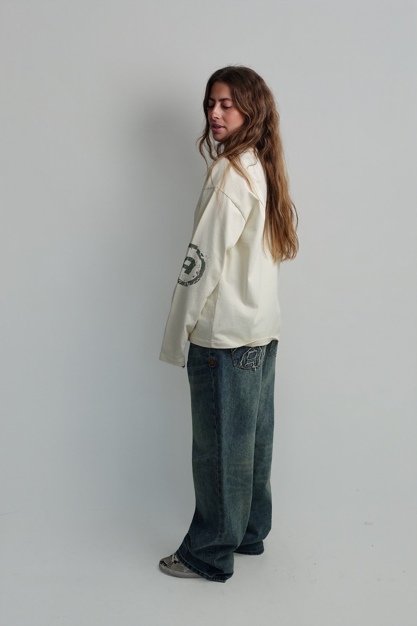 BROKEN PIECES LONGSLEEVE CREME