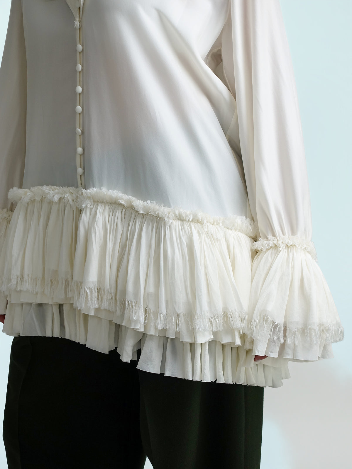SANDWASHED VISCOSE SILK HABOTAI FRILL BLOUSE EGRET