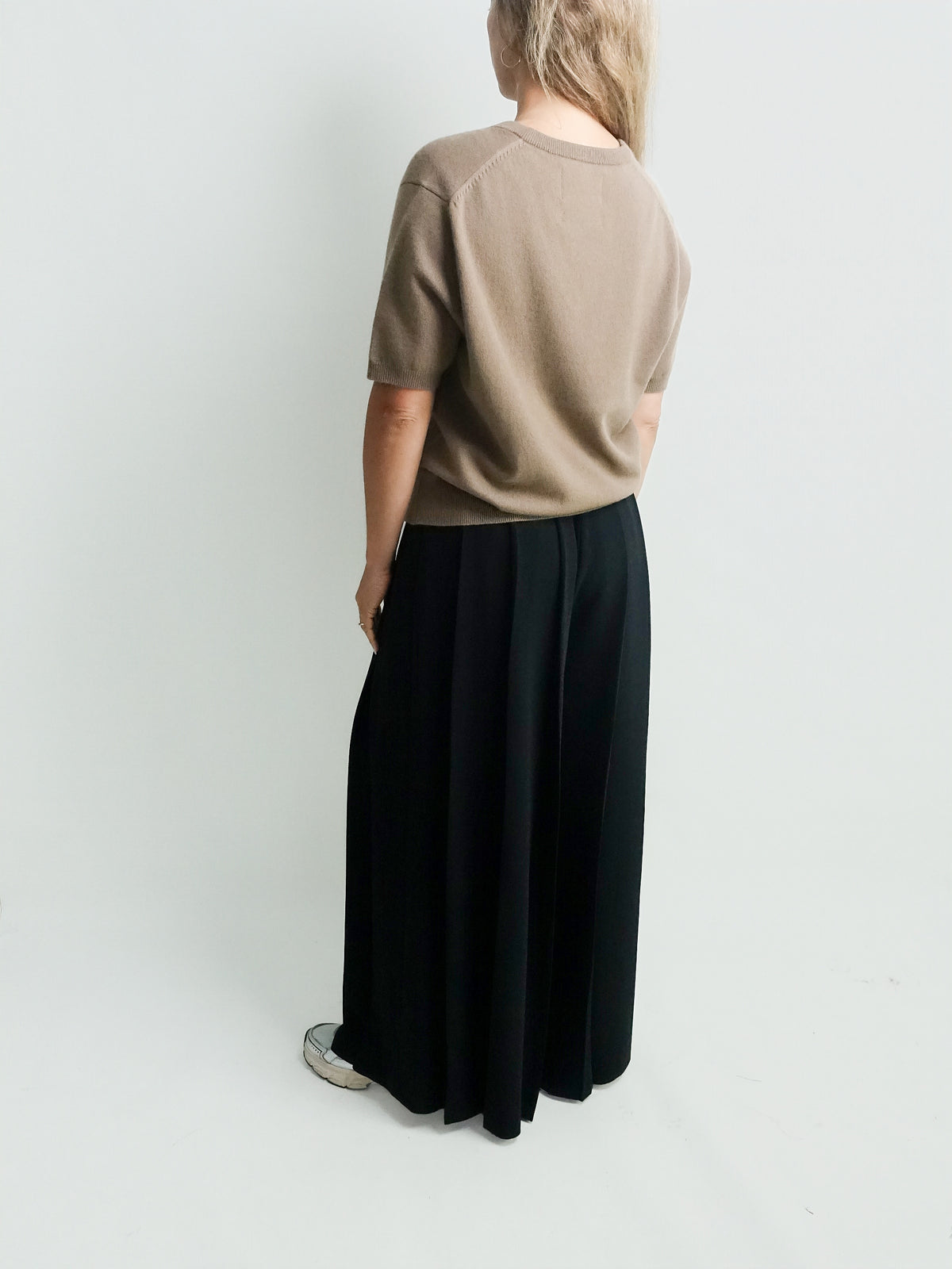 FULLY PLEATED TROUSERS BLACK