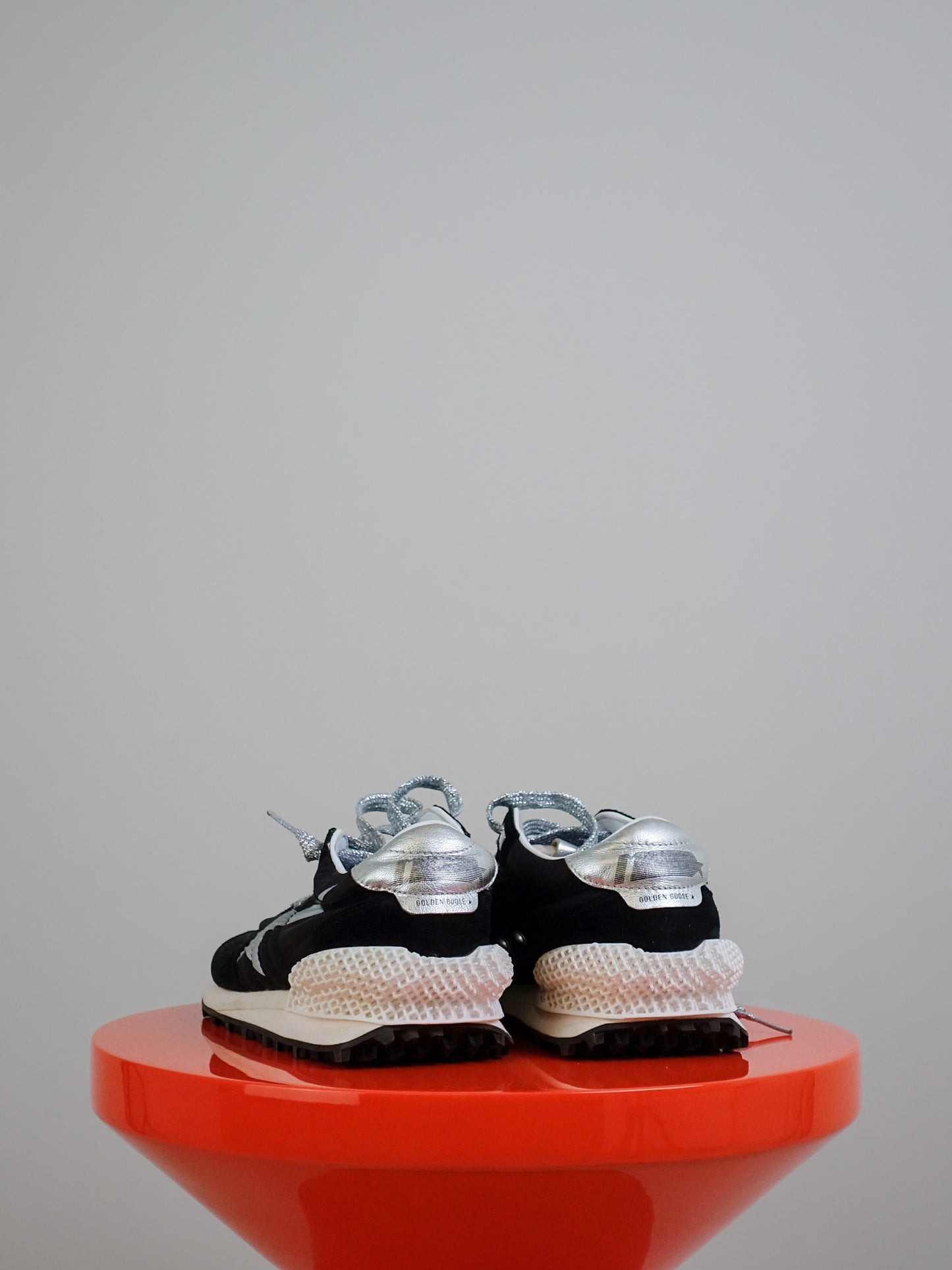 RUNNING MARATHON NYLON UPPER SUEDE TOE ANND SPUR PRINTED STAR LAMINATED HEEL BLACK/SILVER