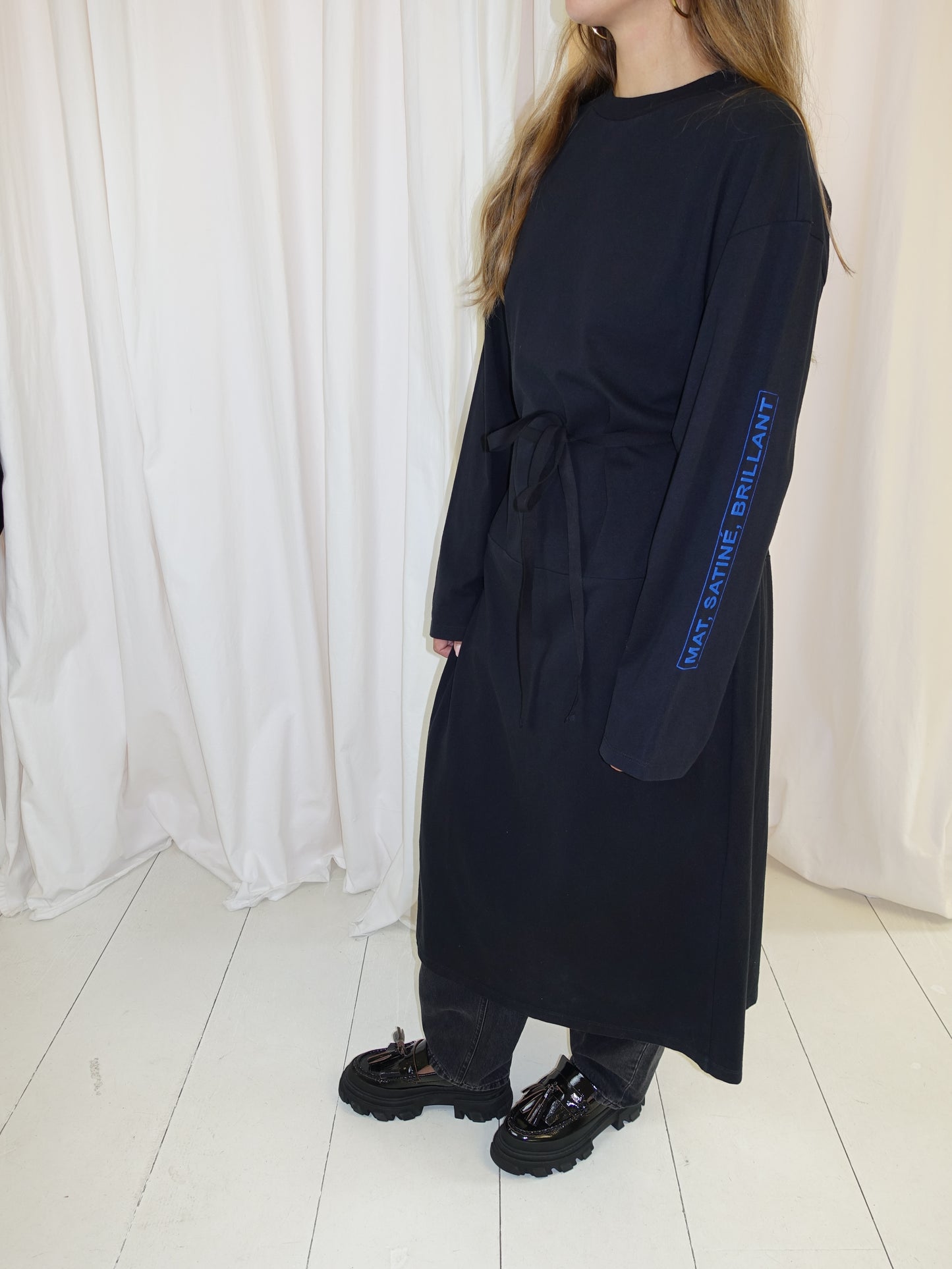 T-SHIRT BLACK/BLUE DRESS