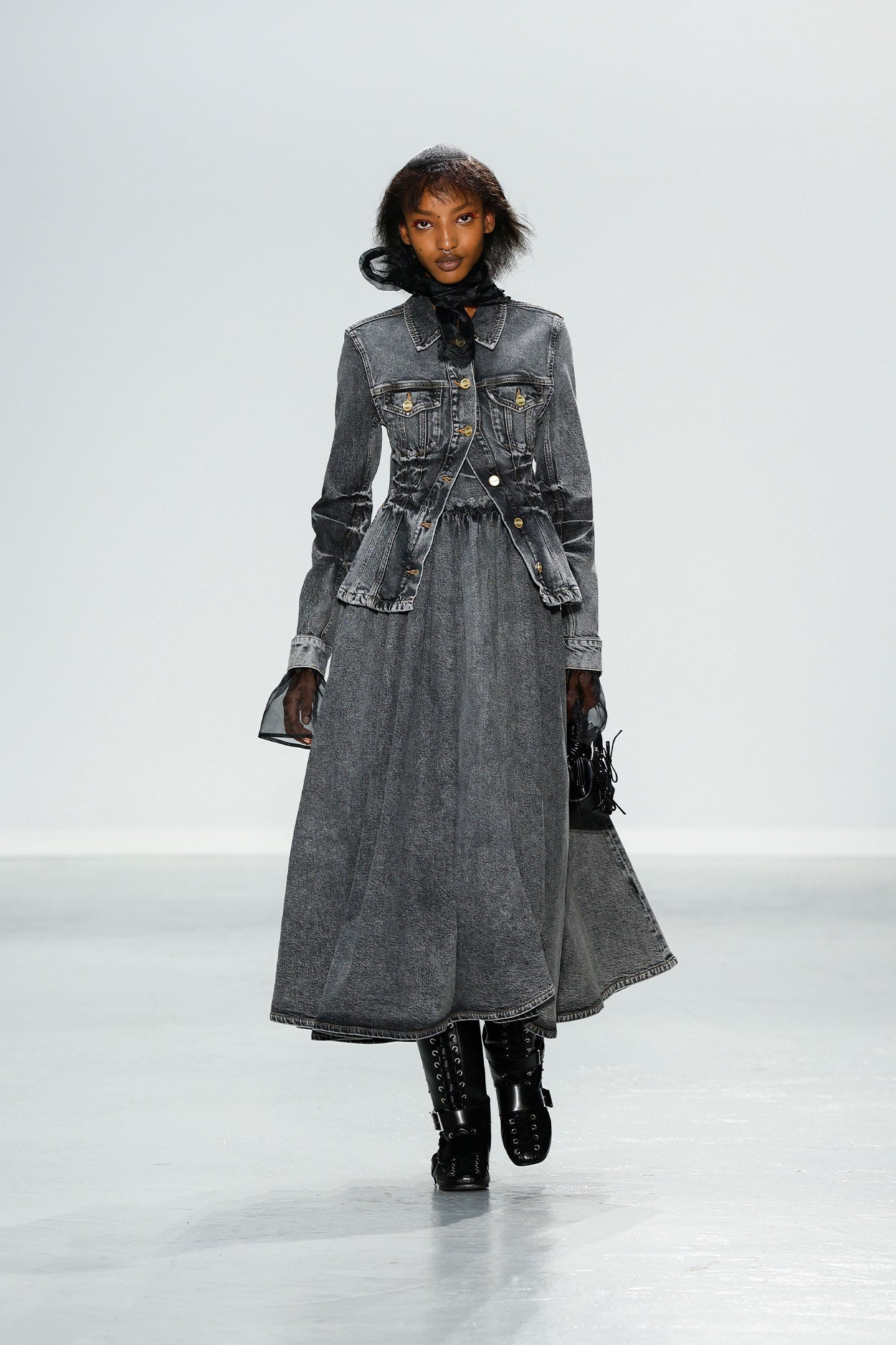 STRETCH FUTURE DENIM FITTED BLAZER BLACK WASHED