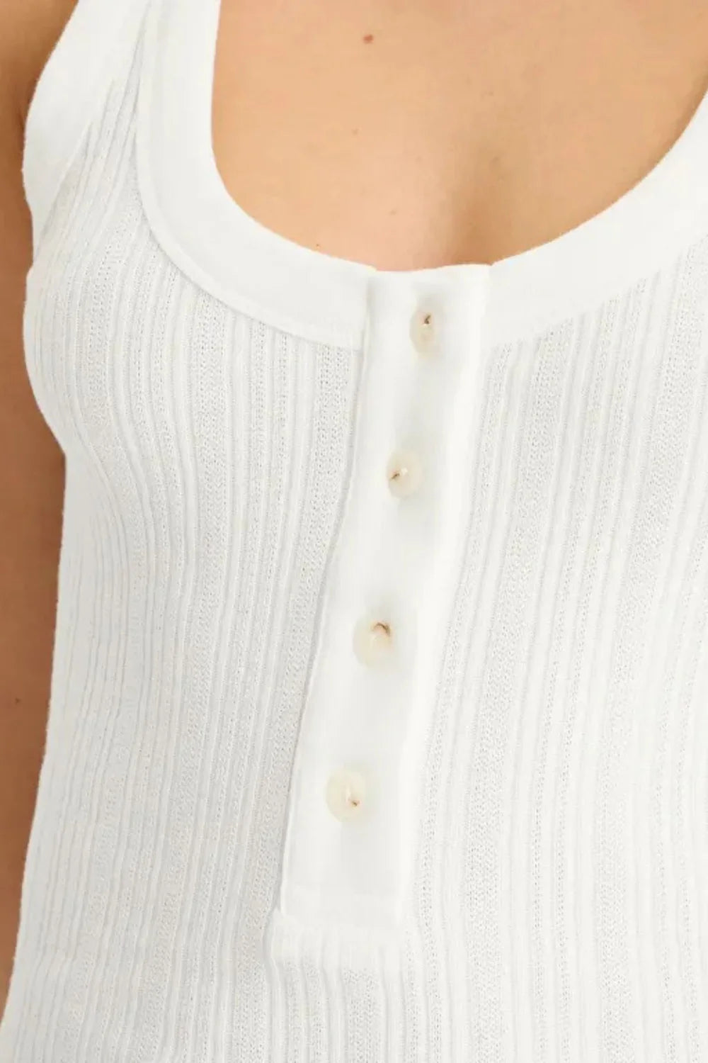HALF PLACKET TANK TOP IVORY