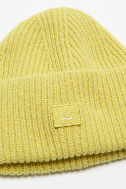 BEANIE DUSTY YELLOW