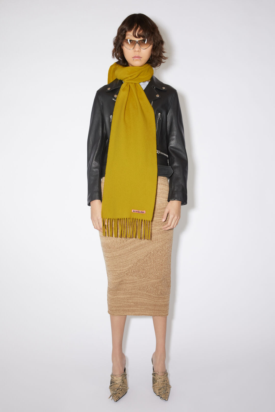WOOL SCARF ACID YELLOW