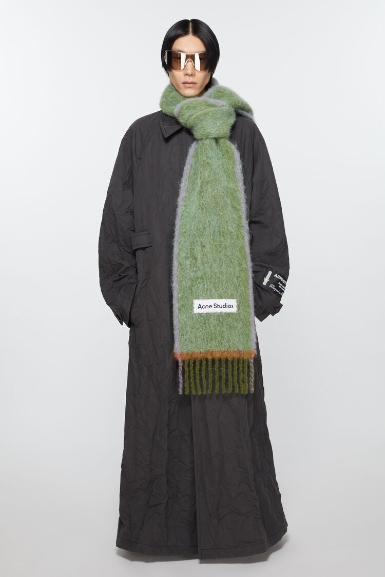 WOOL SCARF GRASS GREEN