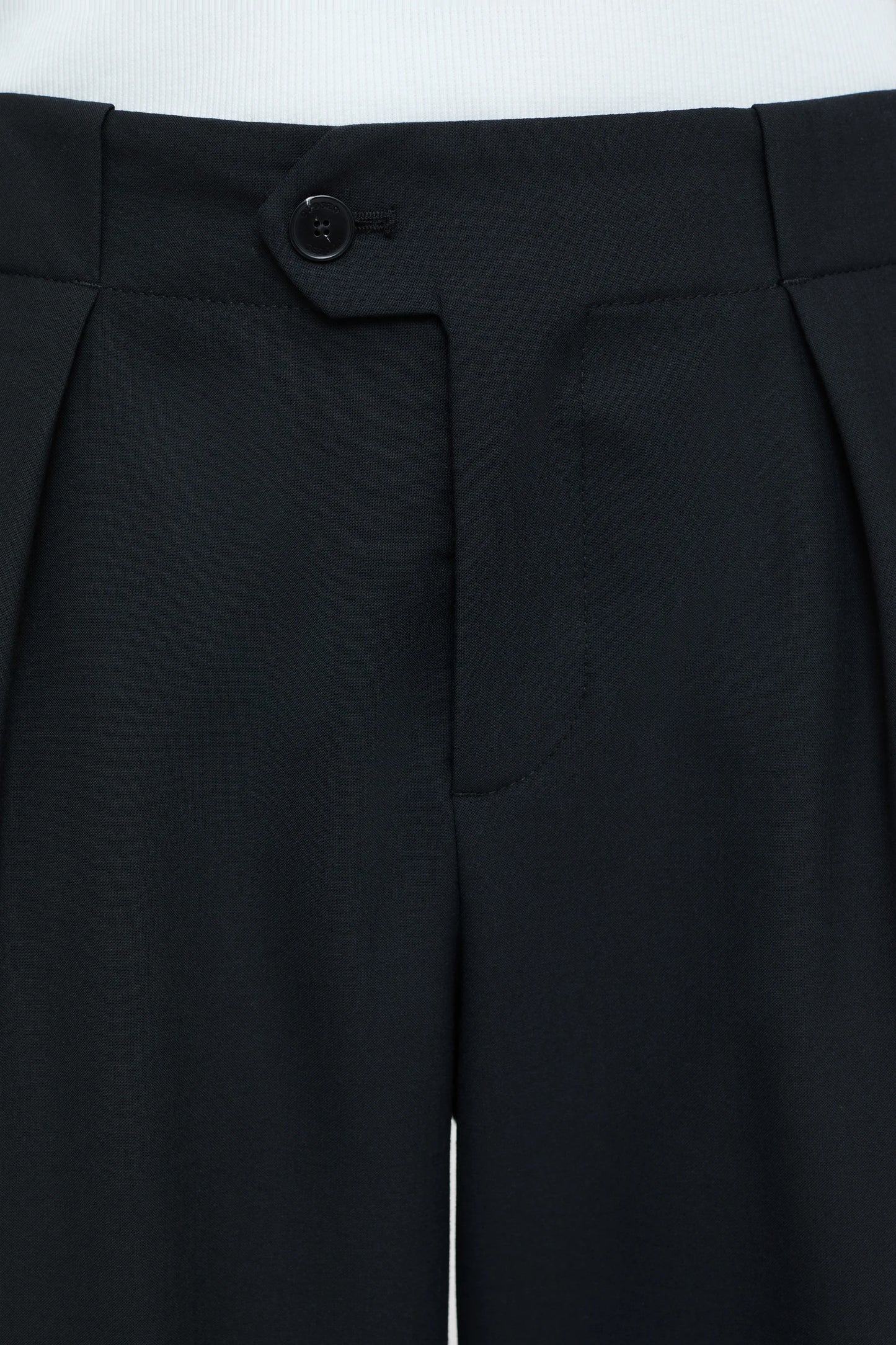 MAWSON BLACK