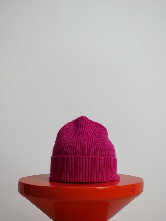 BEANIE LIPSTICK