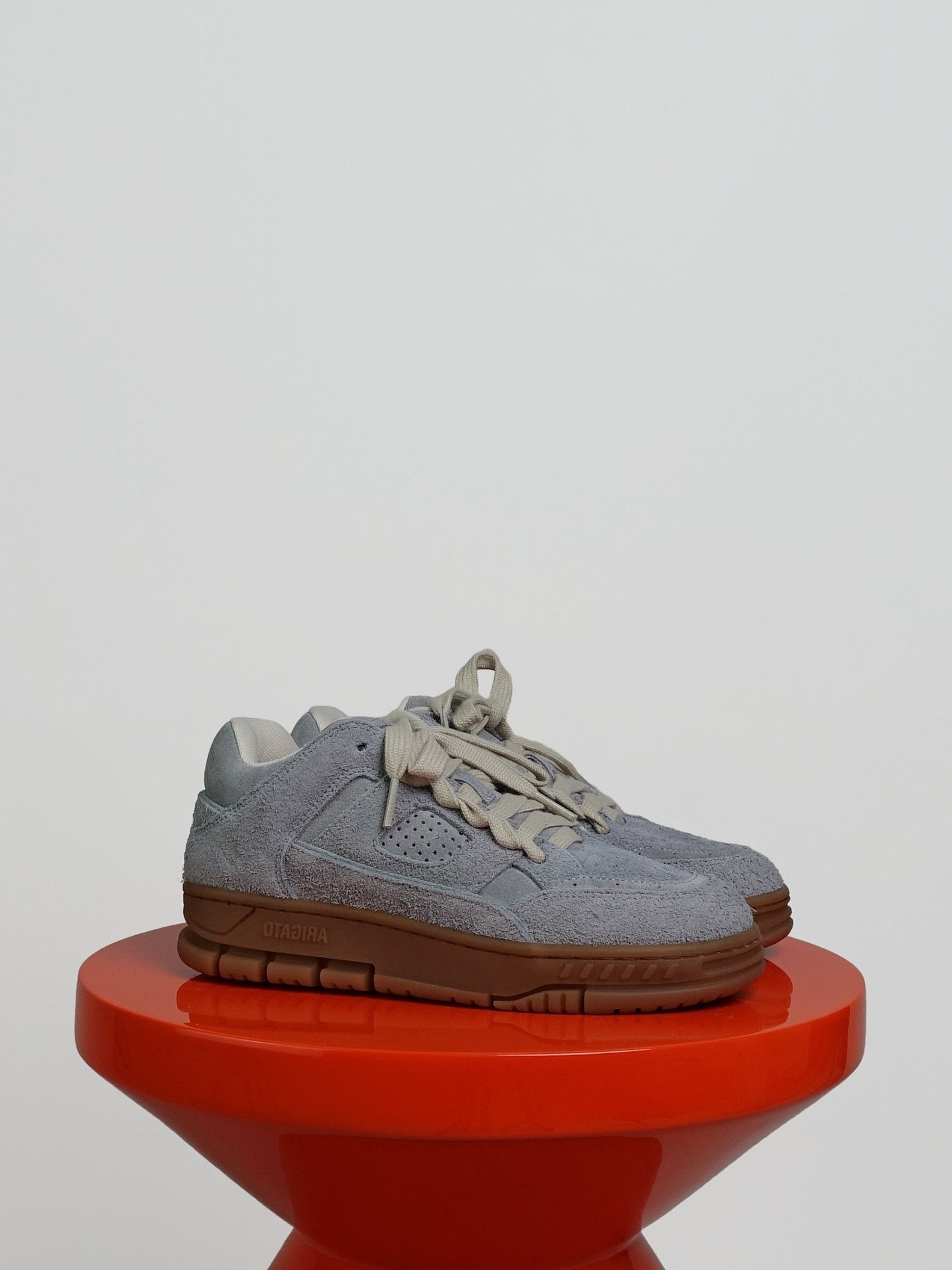 AREA LO SNEAKER GREY/LIGHT GUM