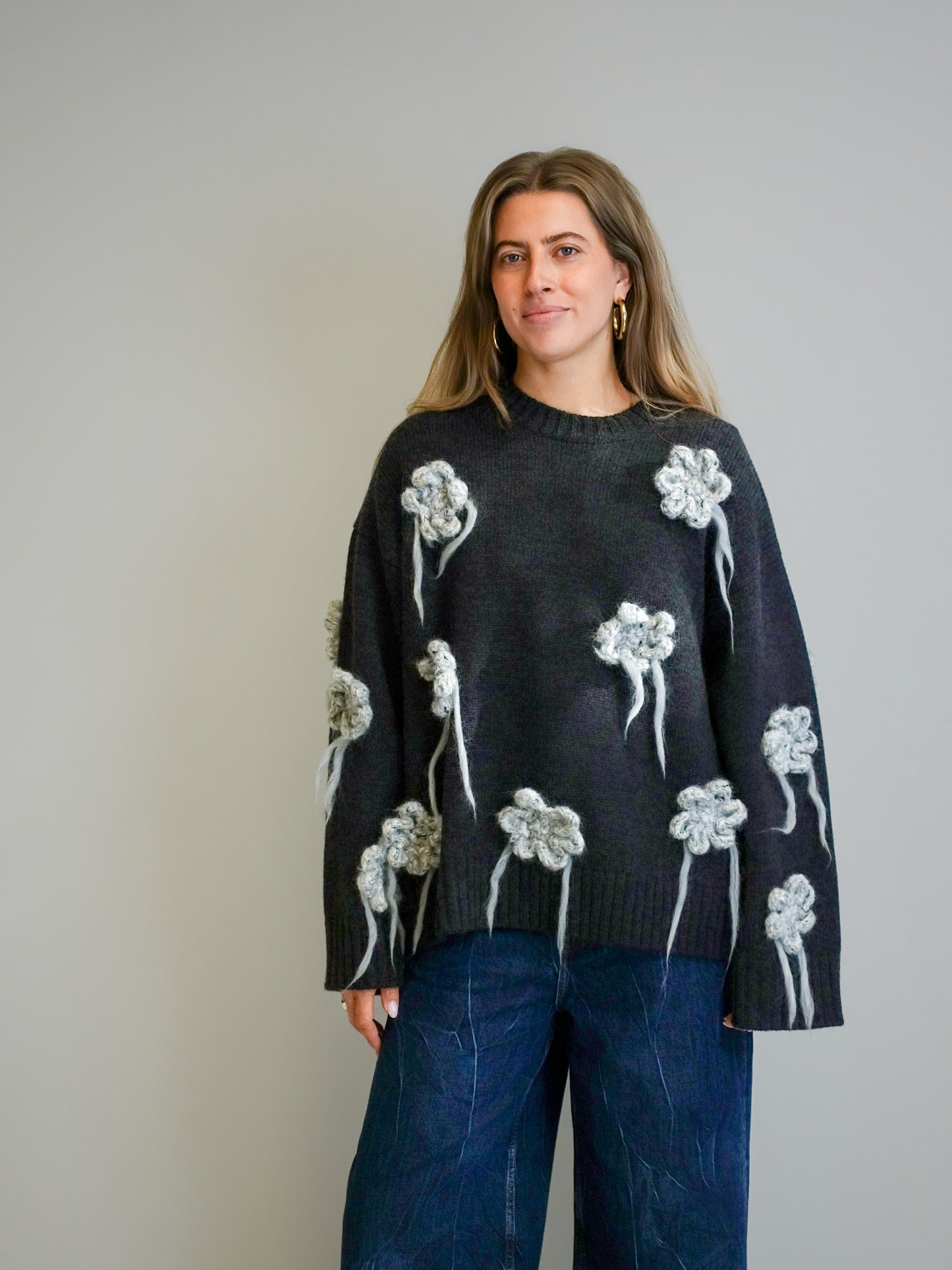 FLOWER CROCHET SWEATER PHANTOM