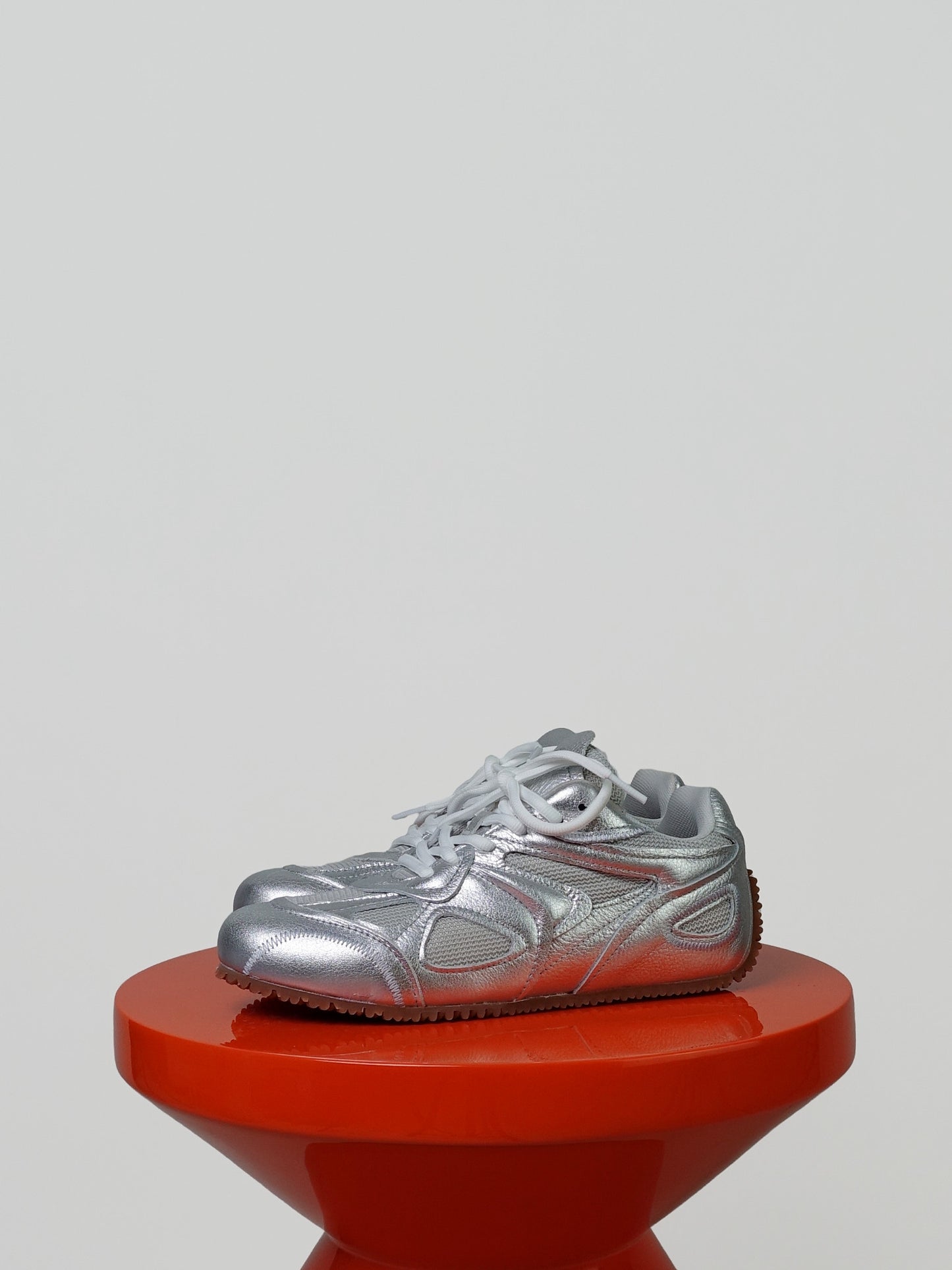 SLOW RUNNER SILVER/GUM
