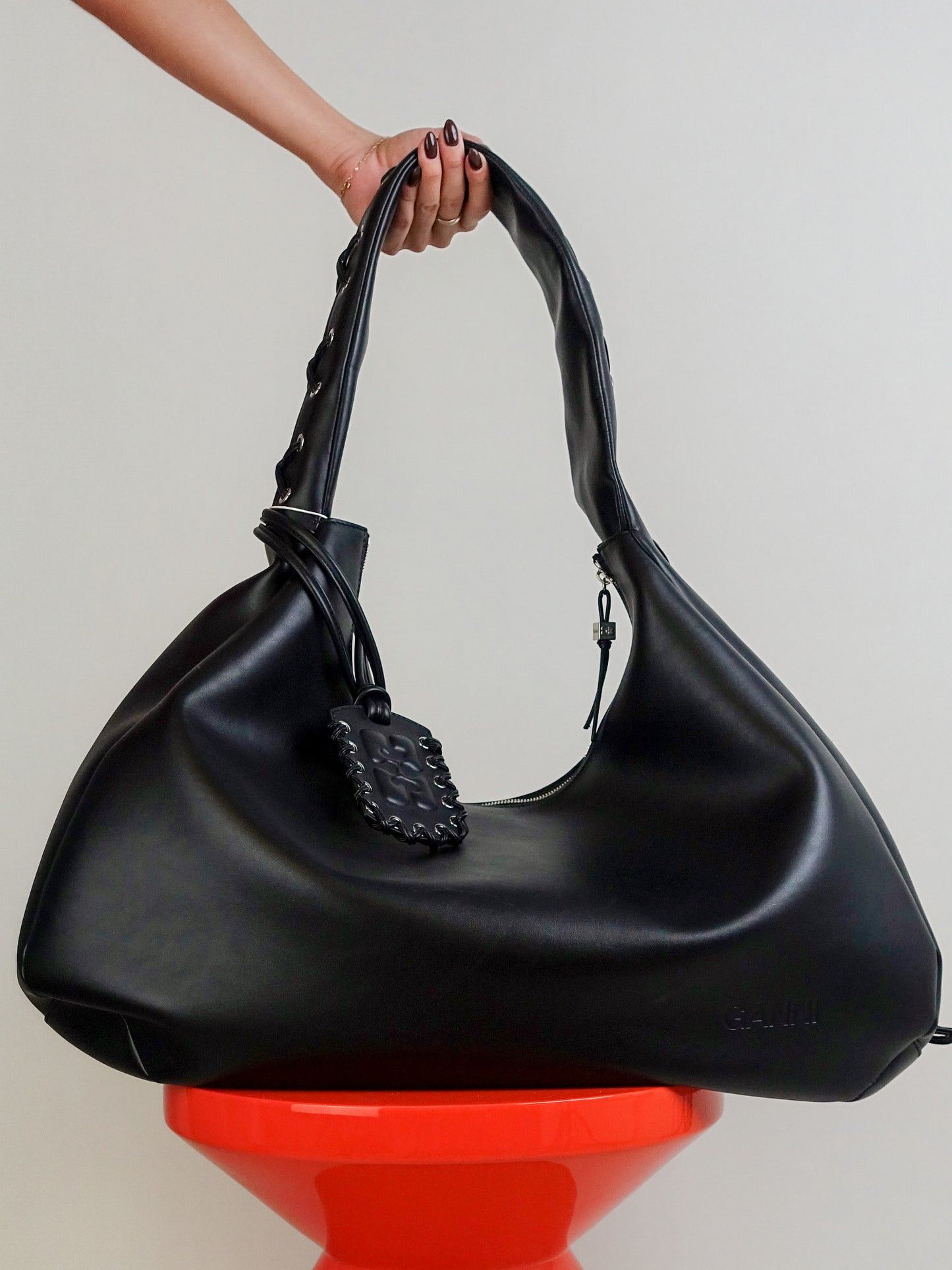 GANNI BOU BAG HOBO XXL BLACK
