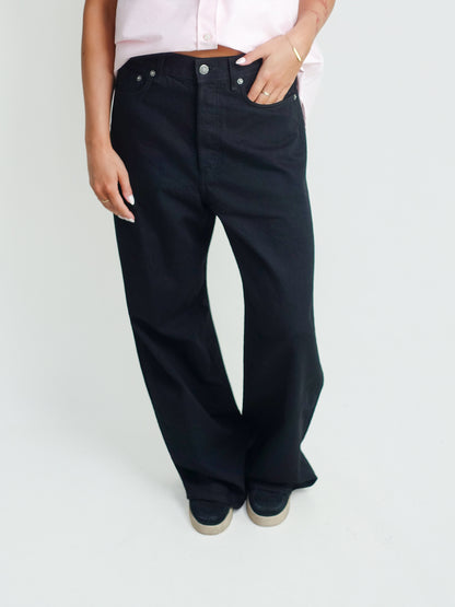 1981 U BLACK/BLACK