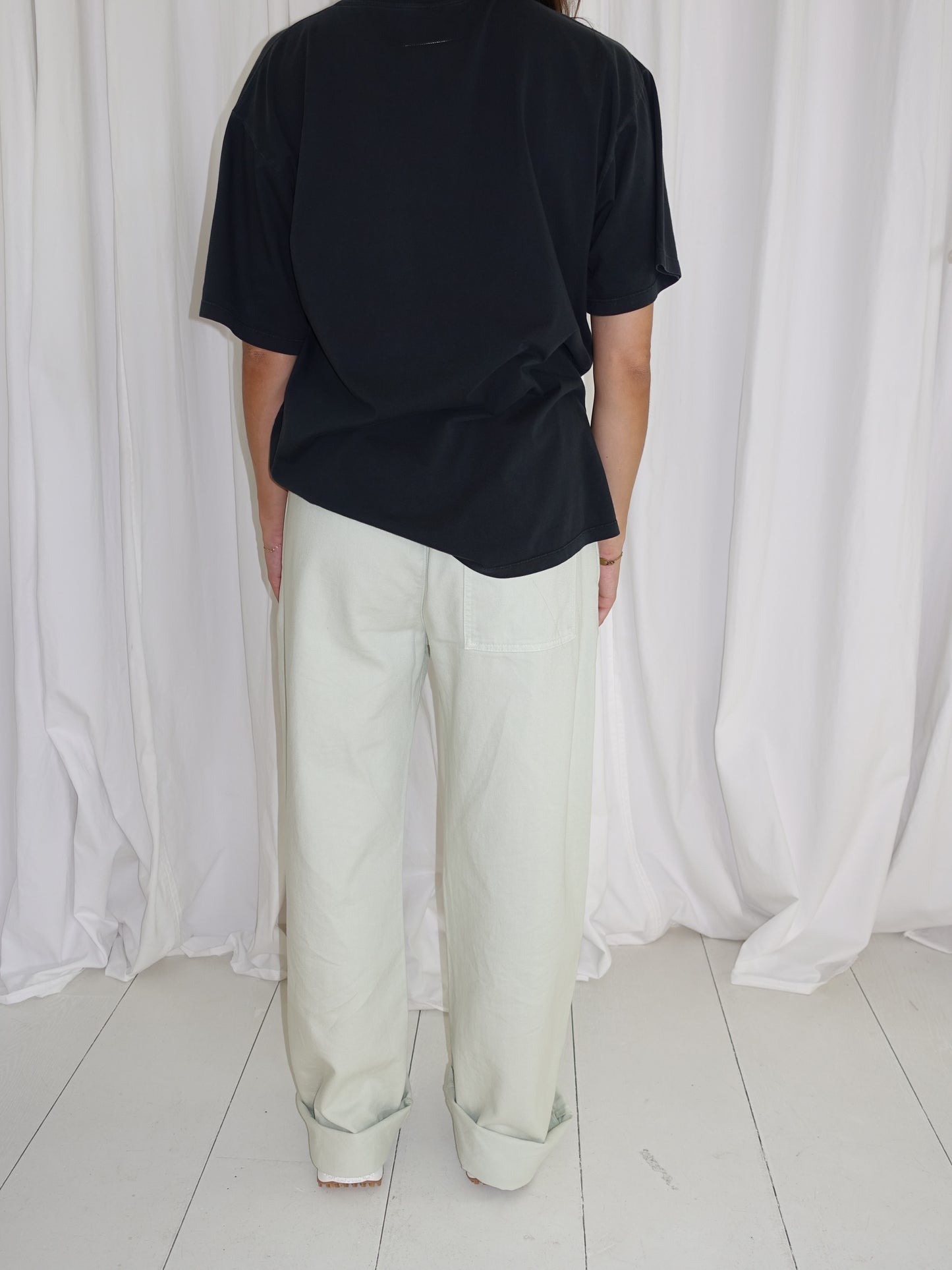 T-SHIRT BLACK