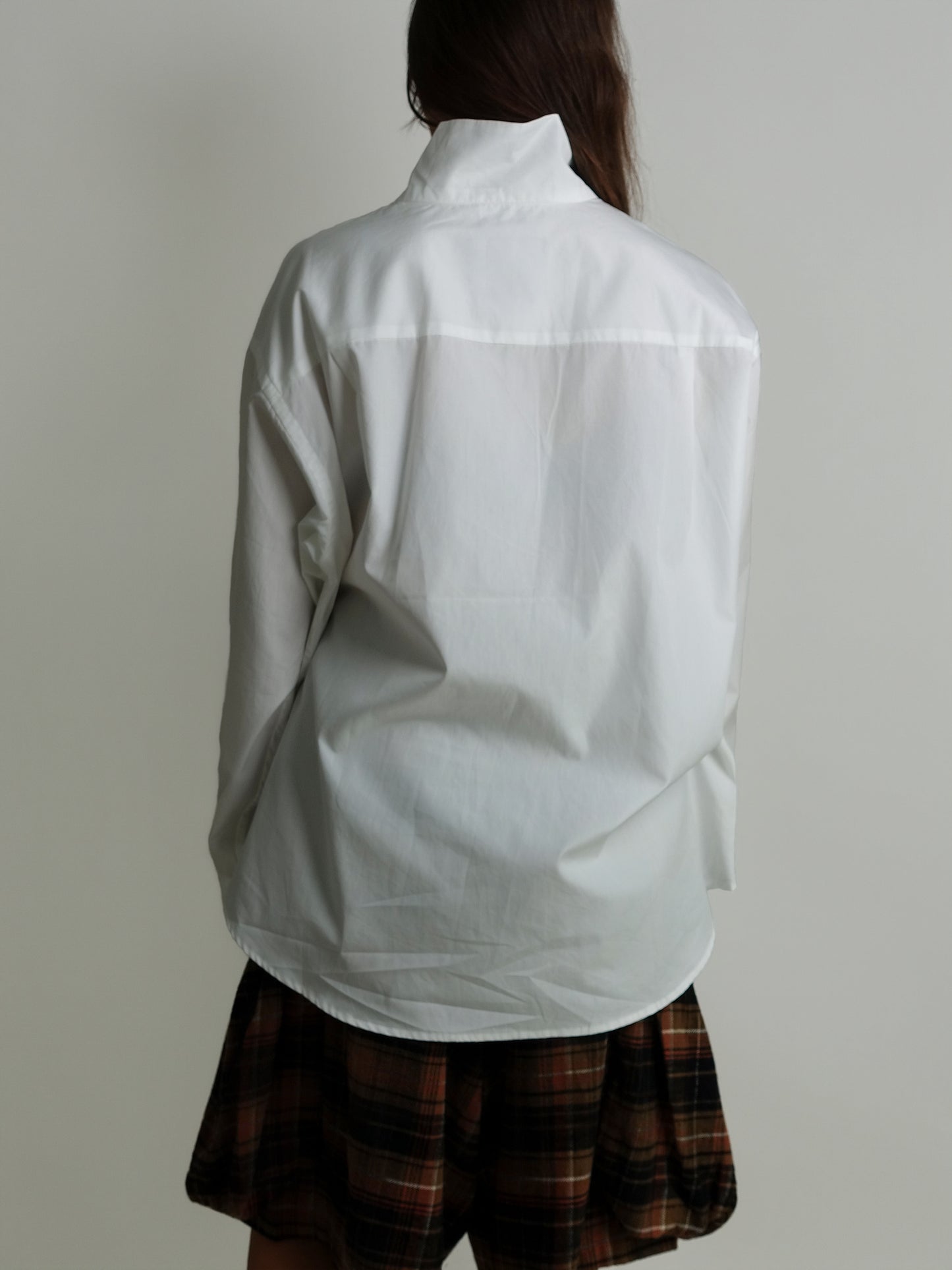 TALL COLLAR BOYFRIEND BUTTON UP SHIRT WHITE