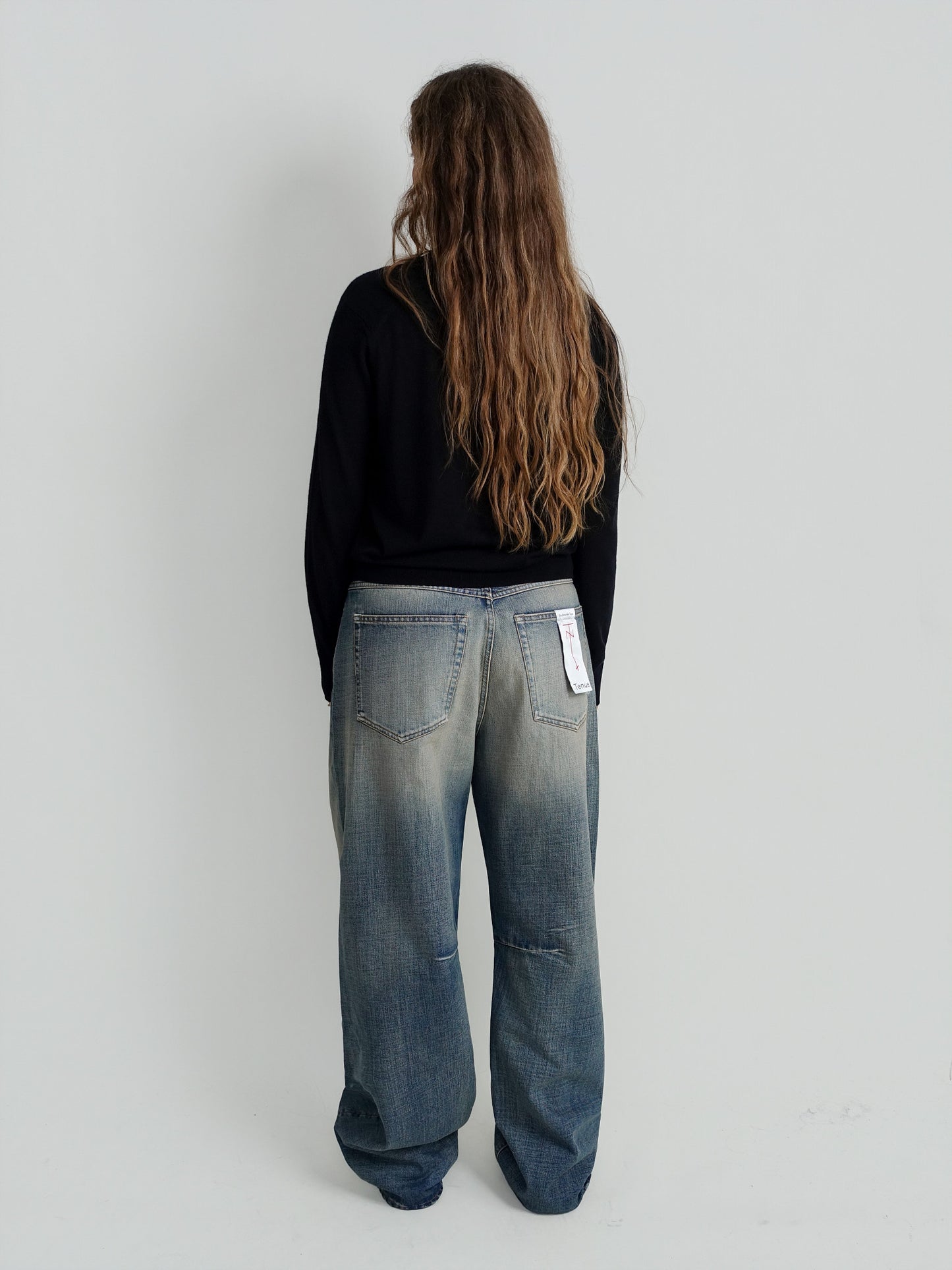 DITTO FINE CREWNECK SWEATER BLACK