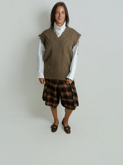 OVERSIZED CABLE SWEATER VEST BROWN TWEED