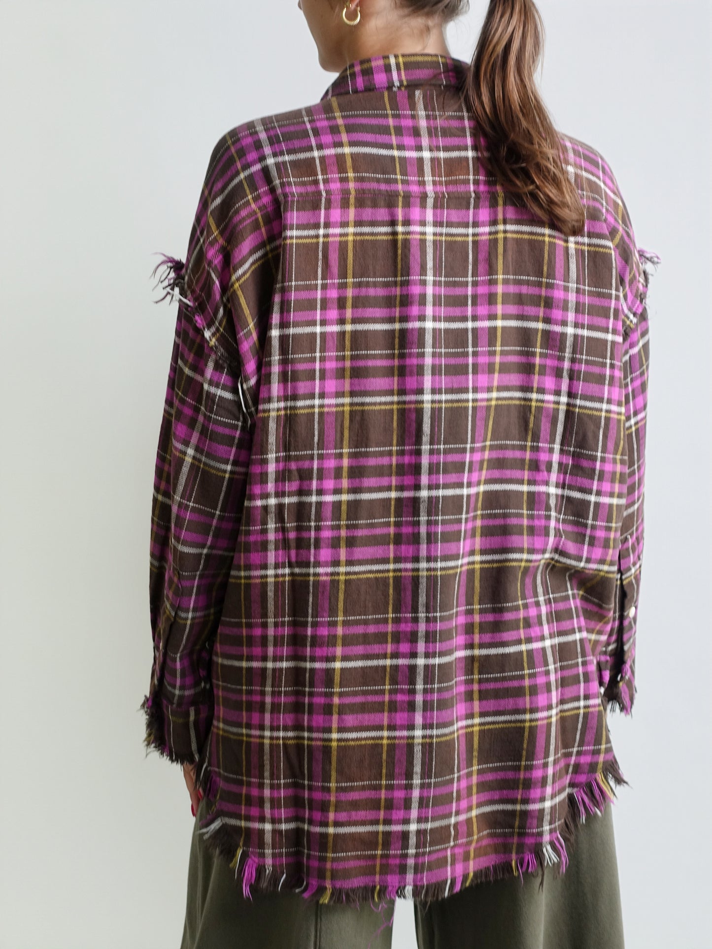 SHREDDED SEAM DROP NECK SHIRT BROWN PINK PLAID