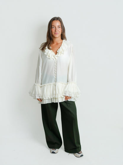SANDWASHED VISCOSE SILK HABOTAI FRILL BLOUSE EGRET