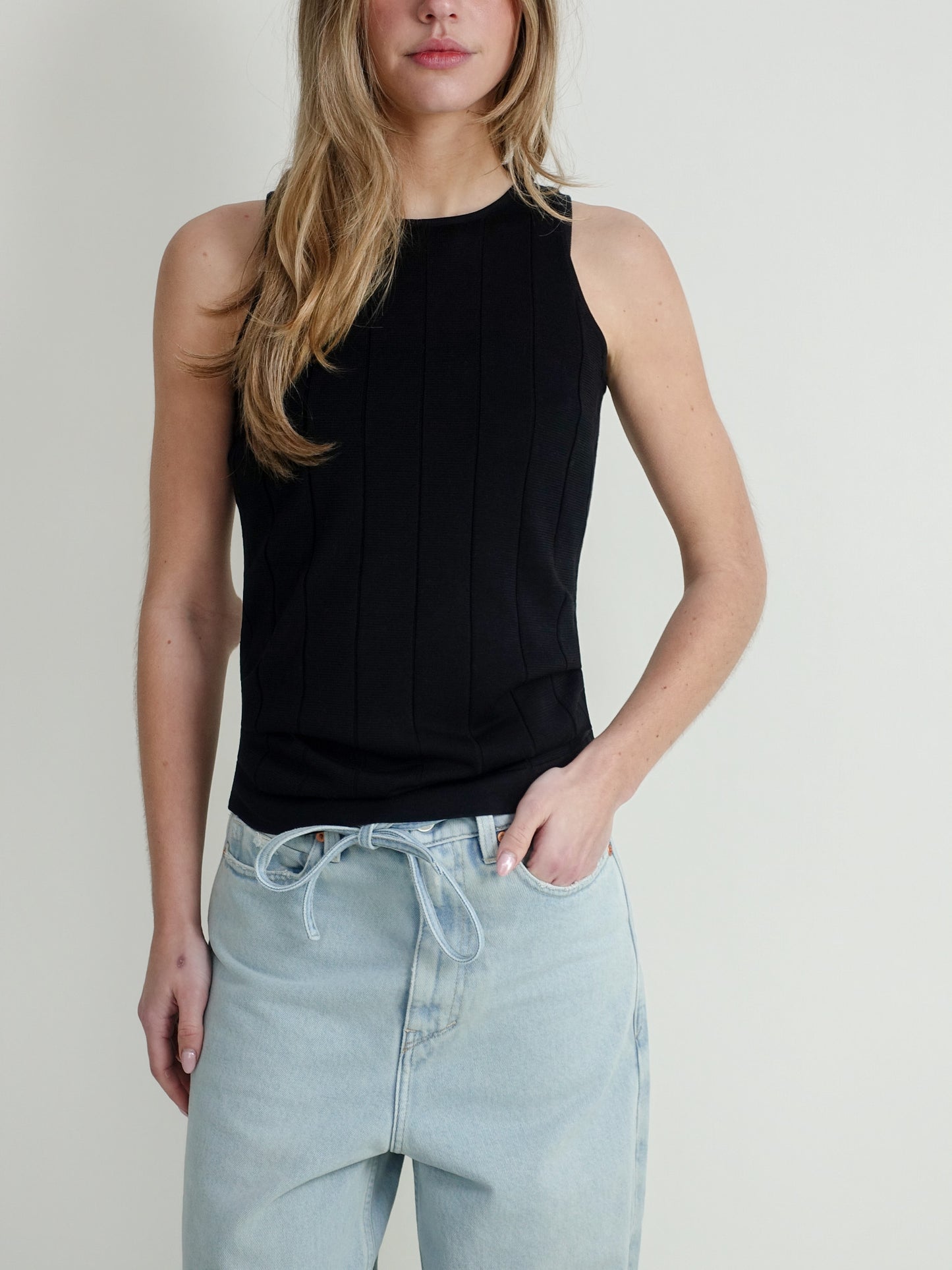 SILK TANK BLACK RHEA205