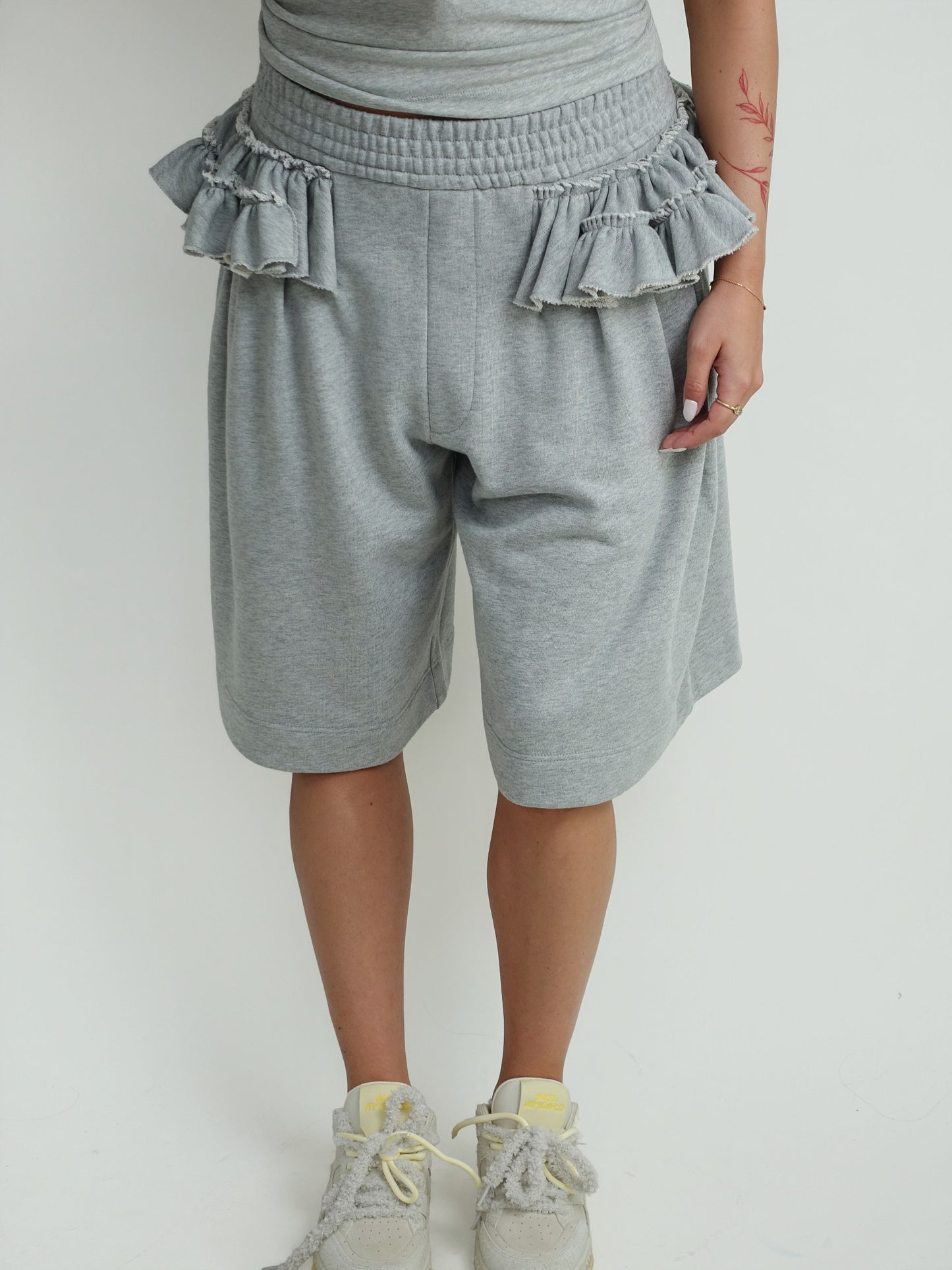 HACUNA 3610 WKSHORTS GRAY MELANGE