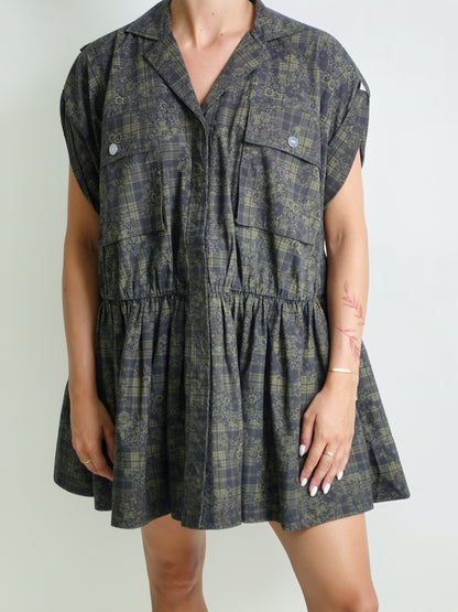 PRINTED STRETCH COTTON MINI UTILITY DRESS GOTHIC OLIVE