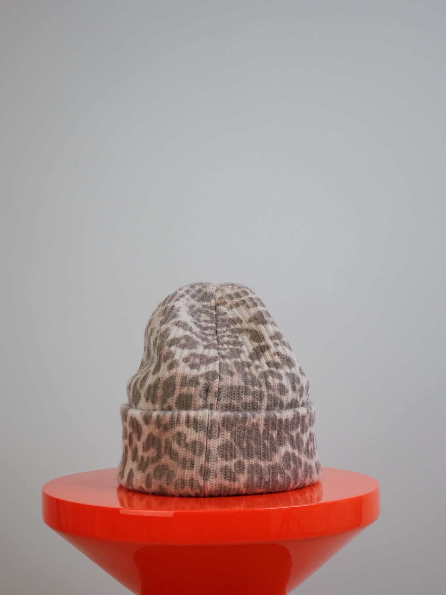 GRAPHIC WOOL MIX PRINTED LEOPARD BEANIE LEOPARD