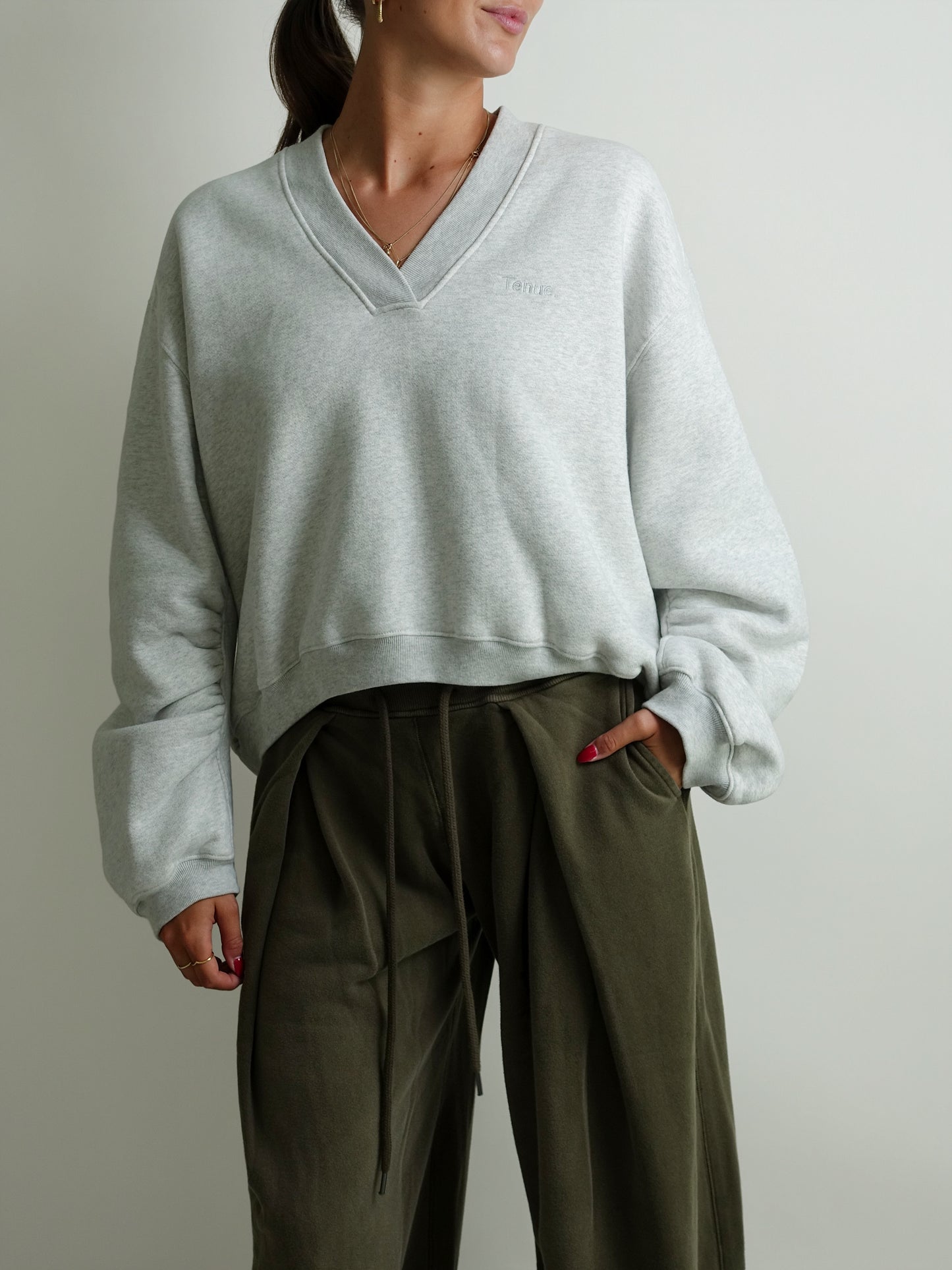 QUINN V-NECK SWEAT LIGHT GREY MELANGE