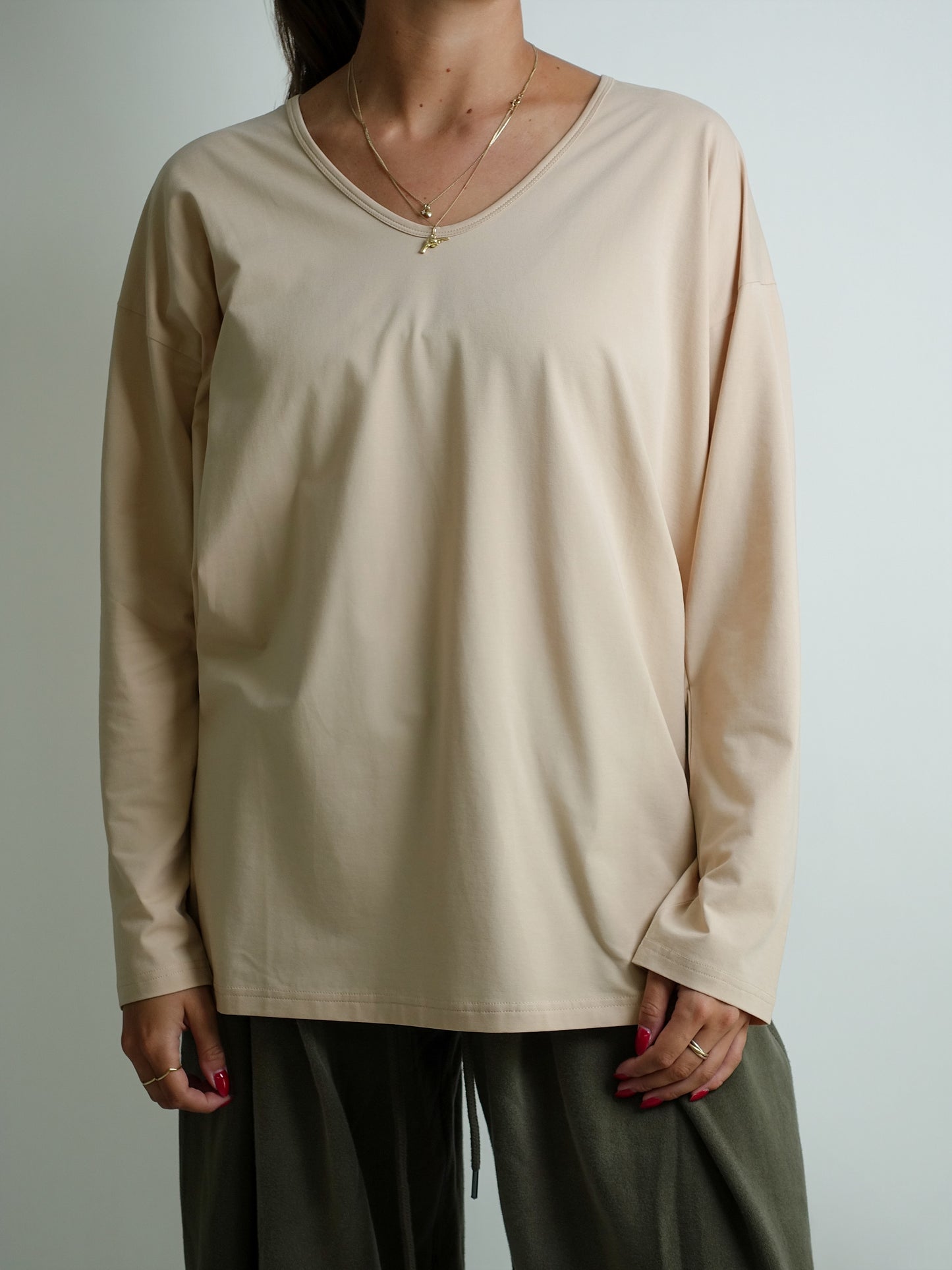 BOY V NECK SALMON JERSEY