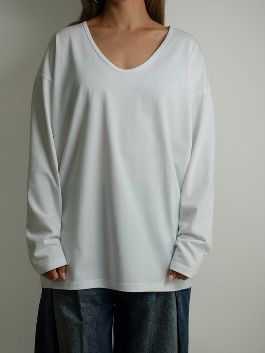 BOY V NECK WHITE JERSEY