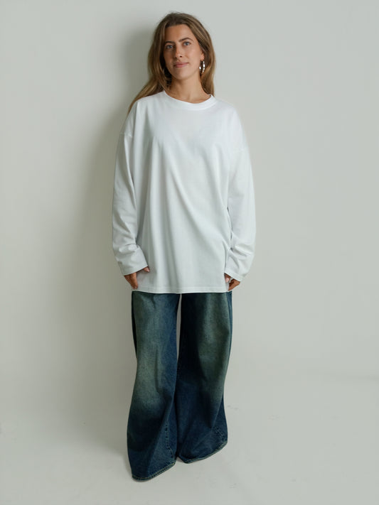 BOY XL LONGSLEEVE WHITE JERSEY
