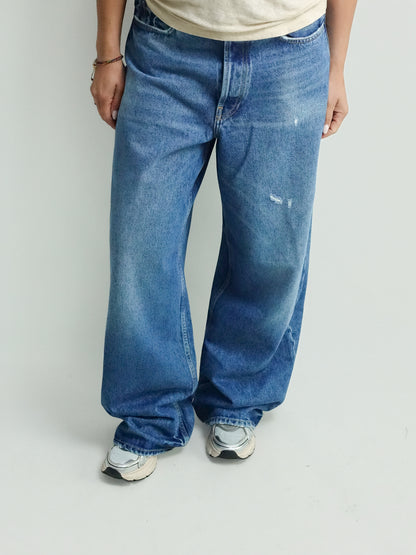 1981 U VINTAGE BLUE