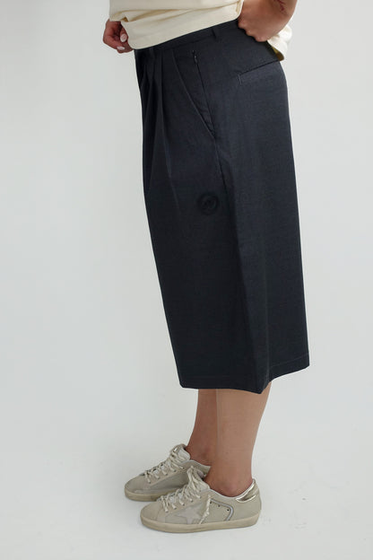 ASYMMATRICAL PANTALON SHORTS BLACK