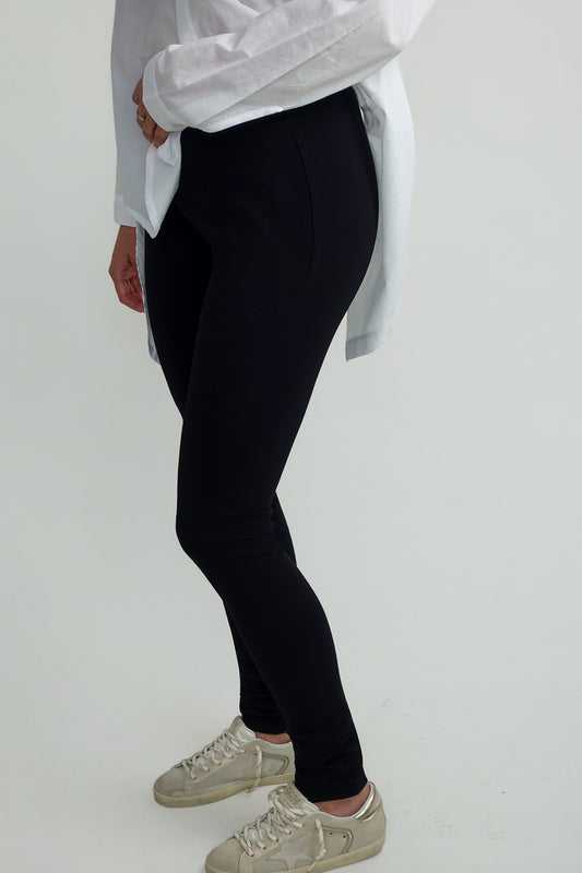 BLACK LYCRA LEGGINGS