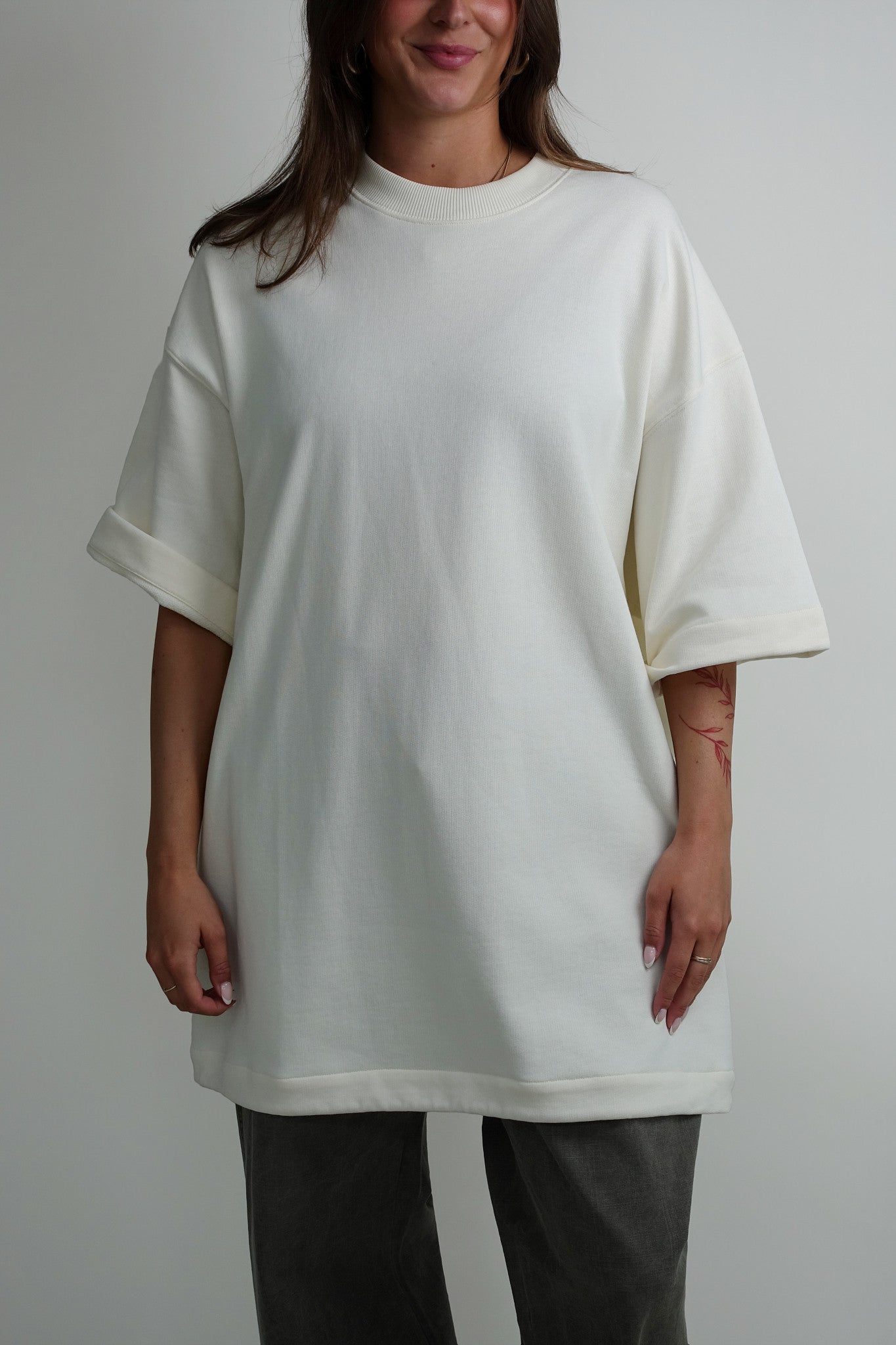 THRIVE T-SHIRT IVORY