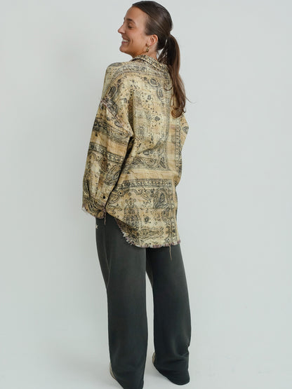 SHREDDED SEAM DROP NECK SHIRT KHAKI BANDANA BLACK OVERPRINT