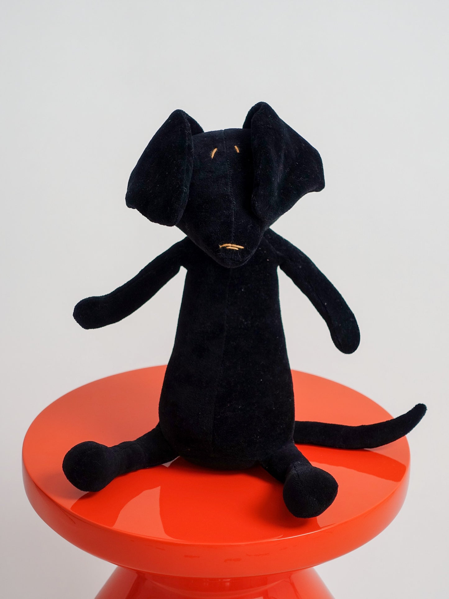SCOTT. THE DACHSHUND BLACK
