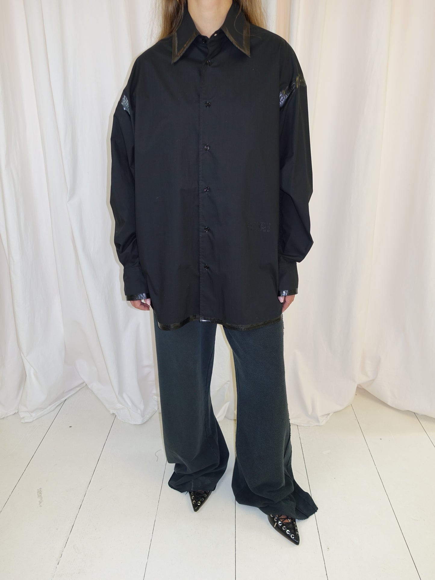 LONG-SLEEVED SHIRT BLACK