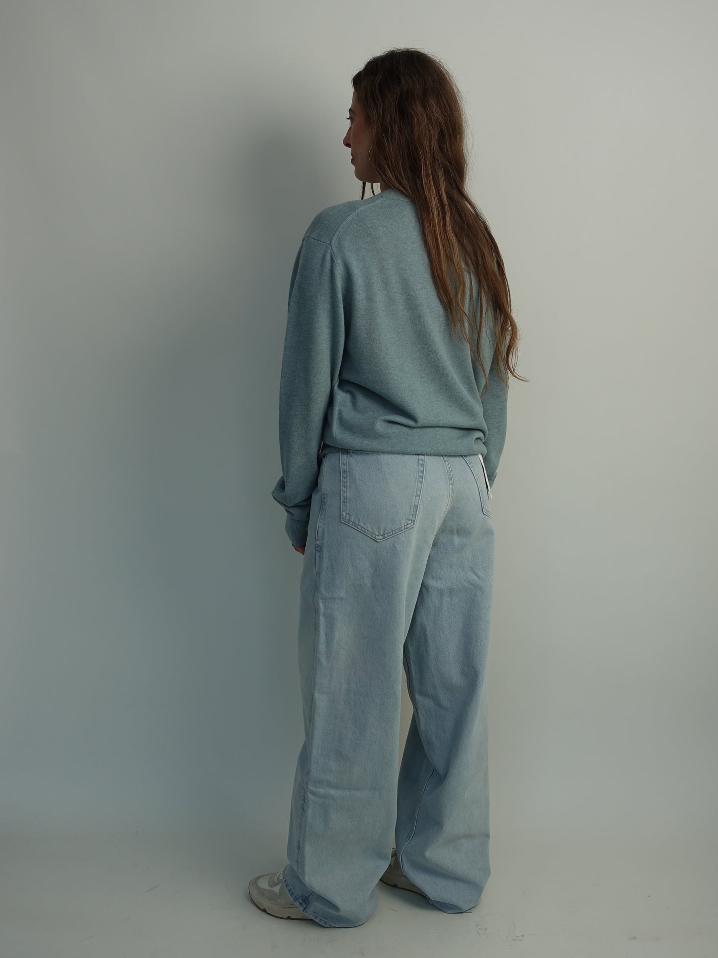 CREWNECK SWEATER DUSTY BLUE