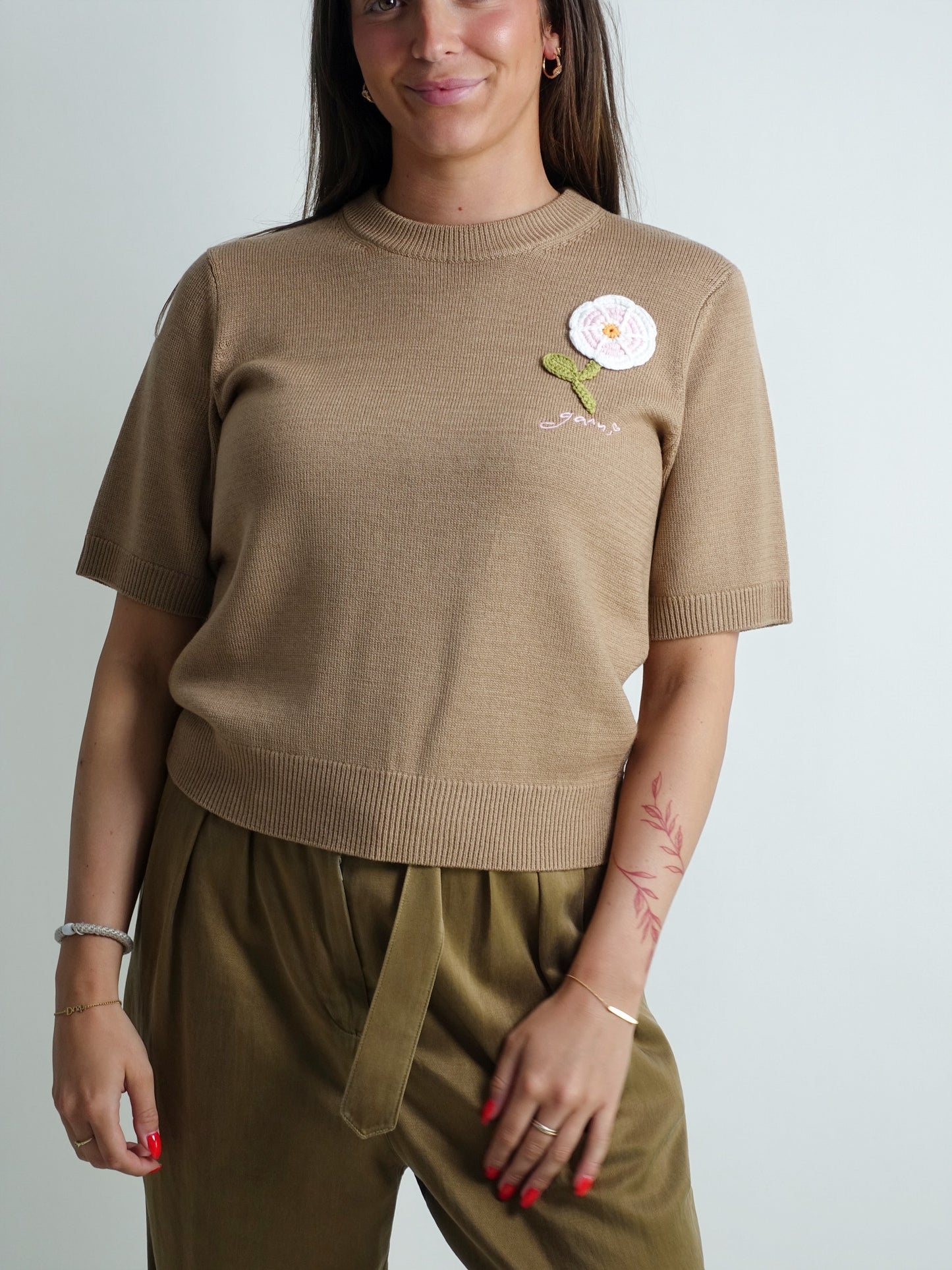 CROCHET APPLIQUE MERINO TEE TOBACCO BROWN