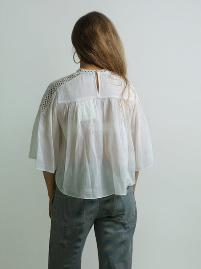 PARINA WHITE