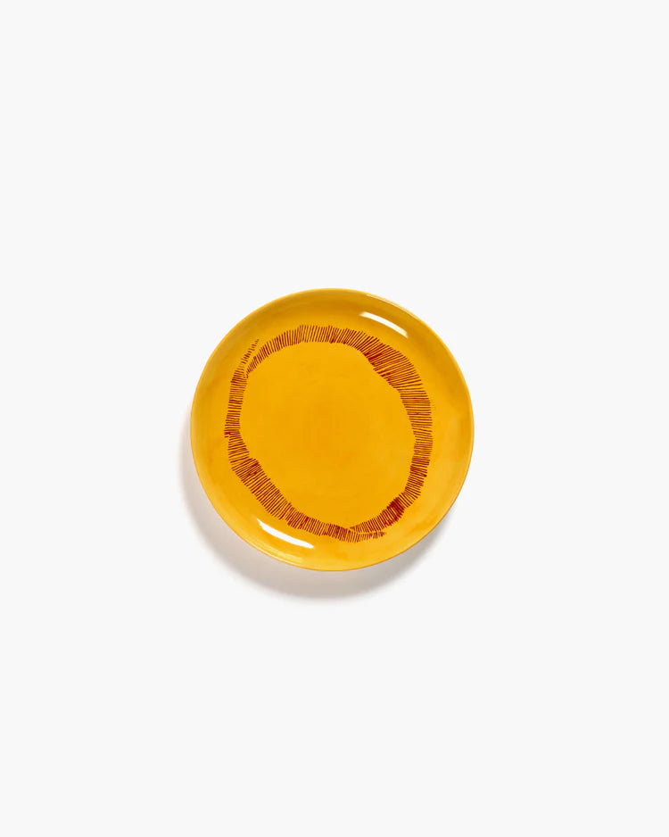 PLATE S YELLOW STRIPES RED FEAST