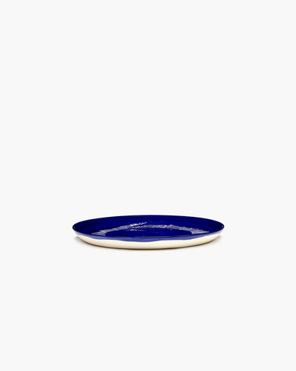PLATE M DARK BLUE STRIPES WHITE FEAST