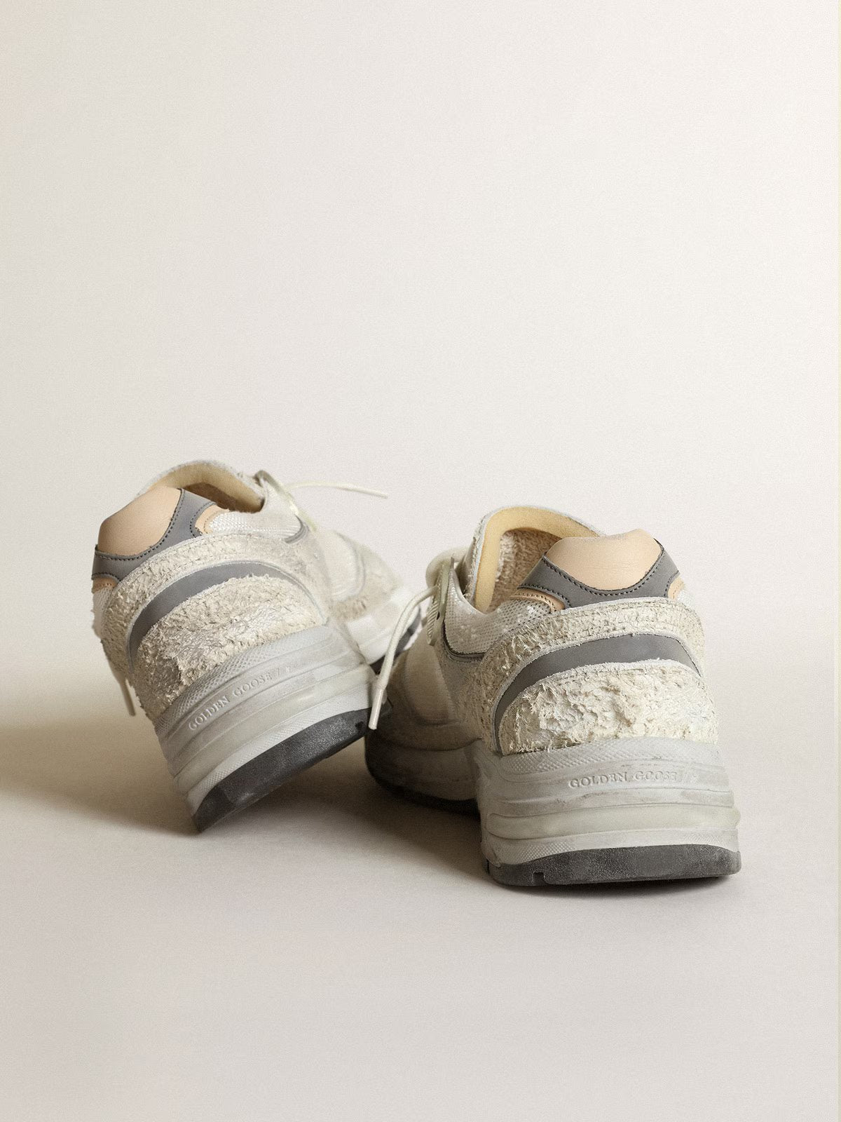 RUNNING DAD NET AND SUEDE UPPER LEATHER STAR AND HEEL SUEDE SPUR WHITE/SILVER