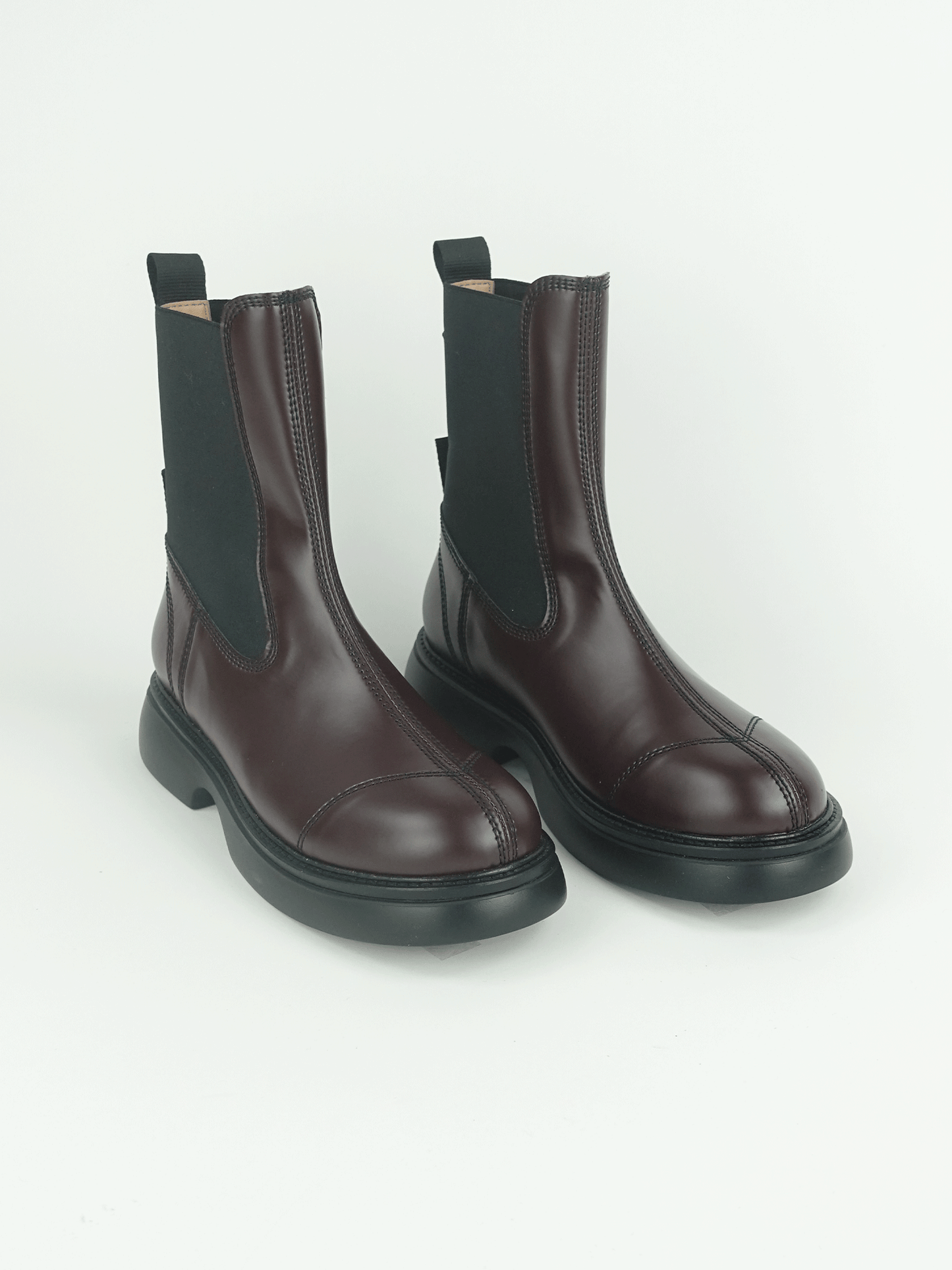 EVERYDAY MID CHELSEA BOOT PATENT CHOCOLATE FONDANT