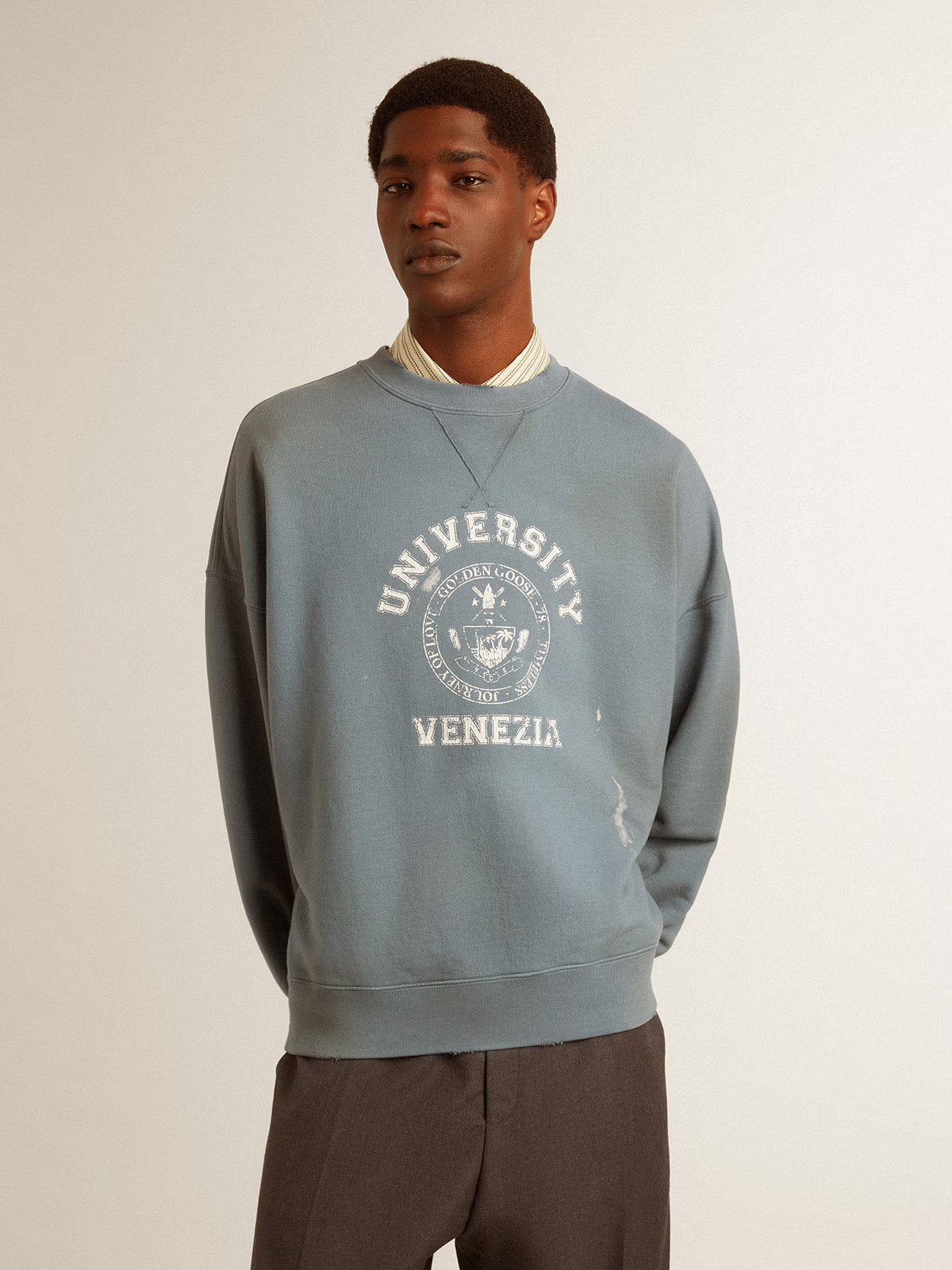 JOURNEY UNISEX CREW NECK VINTAGE COLLEGE PRINT SWEATSHIRT WINDWARD BLUE/ HERITAGE WHITE