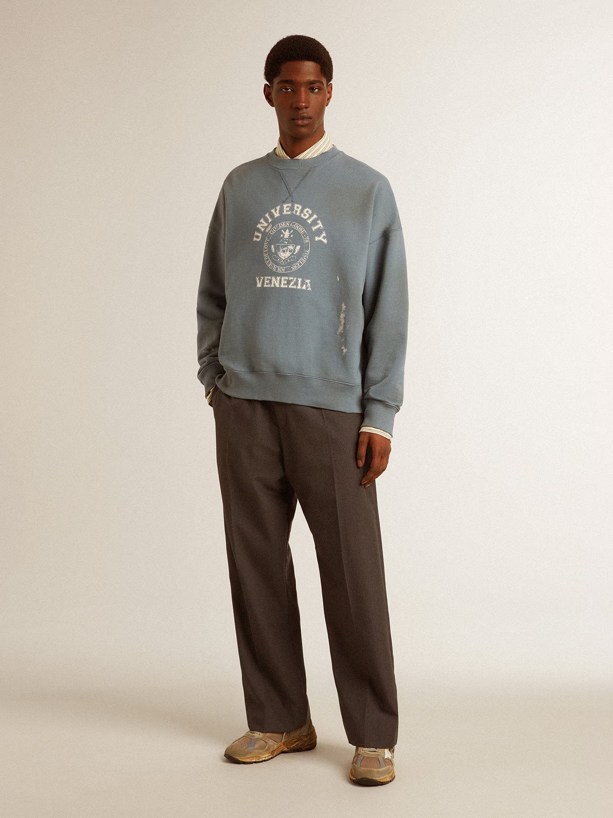 JOURNEY UNISEX CREW NECK VINTAGE COLLEGE PRINT SWEATSHIRT WINDWARD BLUE/ HERITAGE WHITE
