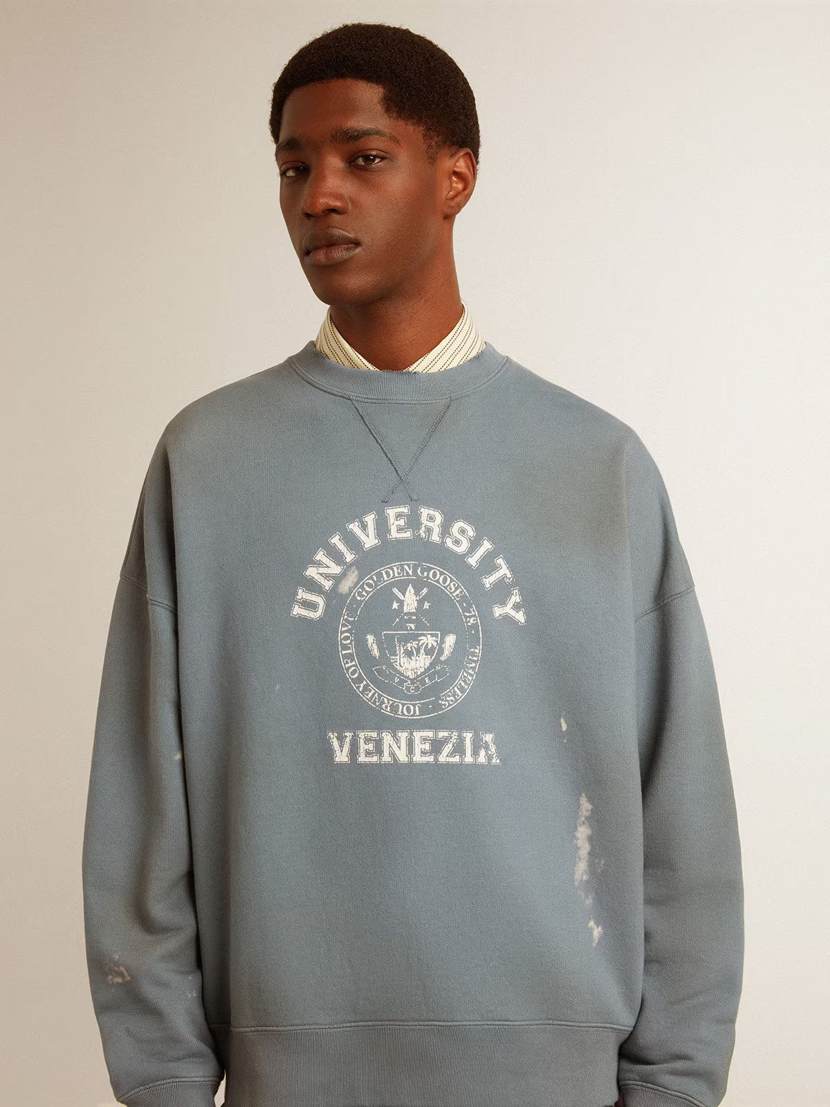 JOURNEY UNISEX CREW NECK VINTAGE COLLEGE PRINT SWEATSHIRT WINDWARD BLUE/ HERITAGE WHITE