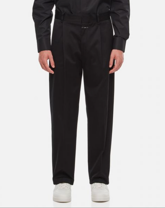 BLOMBERG WIDE BLACK