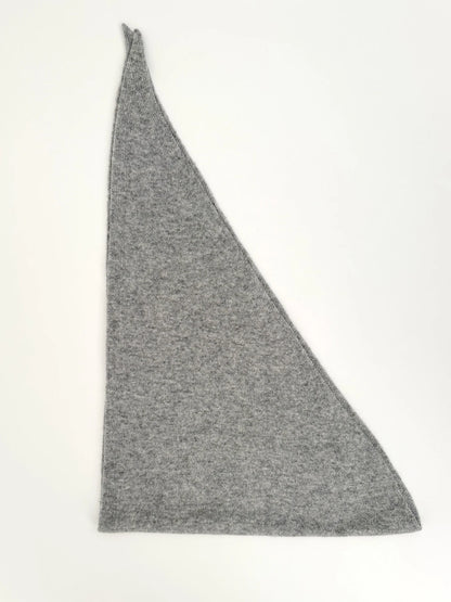 C.O.S.Y by SjaalMania Sjaal Cosy Triangle Medium Grey